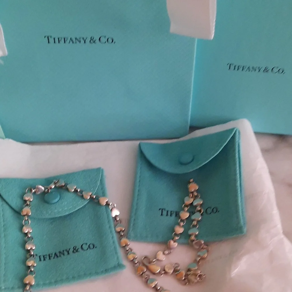 ON HOLD Tiffany & Co. Heart Necklace & Bracelet Set - Picture 4 of 5